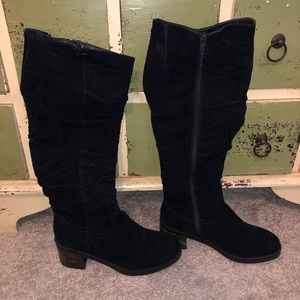MUK LUKS size 8 velvet boot